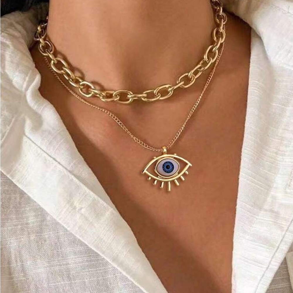 2pcs Fashionable Simple Evil Eye Pendant Design Multi-Layered Necklace